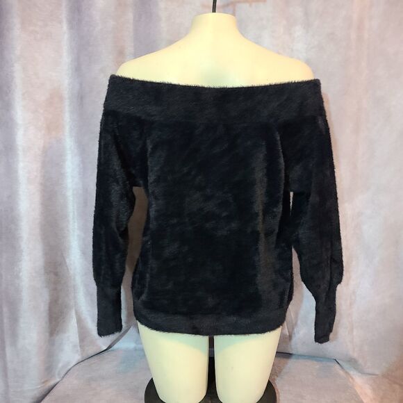 SWEATER SALE 3/$30 Chelsea 28 Black Eyelash V-Neck Sweater Size Large - Picture 3 of 5